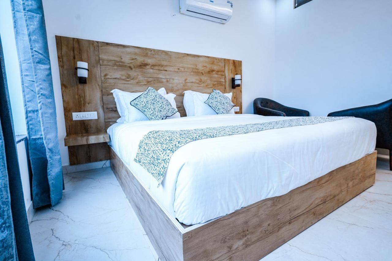 فندق Click Collection The Abode, دارامشالا المظهر الخارجي الصورة