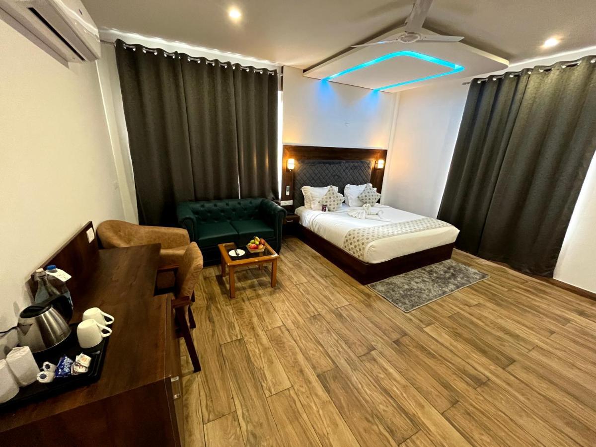 فندق Click Collection The Abode, دارامشالا المظهر الخارجي الصورة