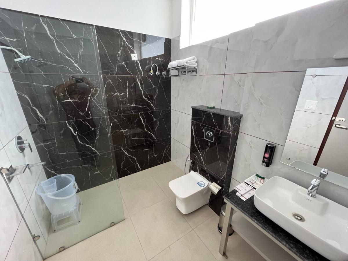 فندق Click Collection The Abode, دارامشالا المظهر الخارجي الصورة